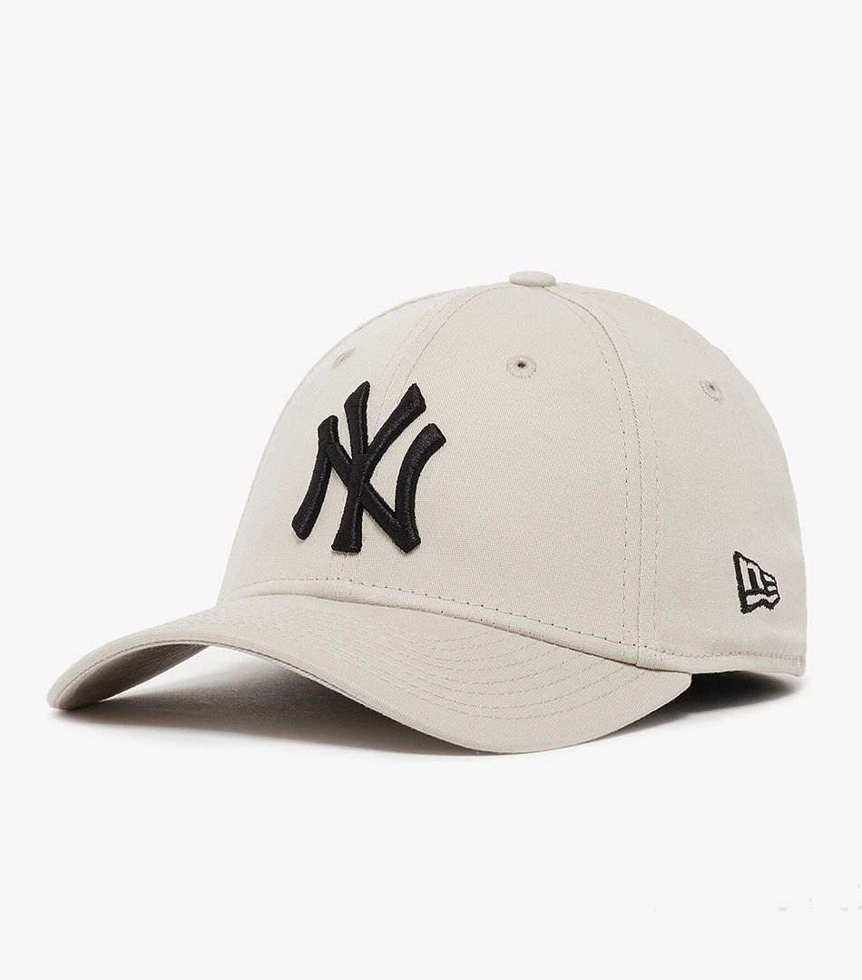 New Era New York Yankees League Essential 39THIRTY Stretch Fit Cap