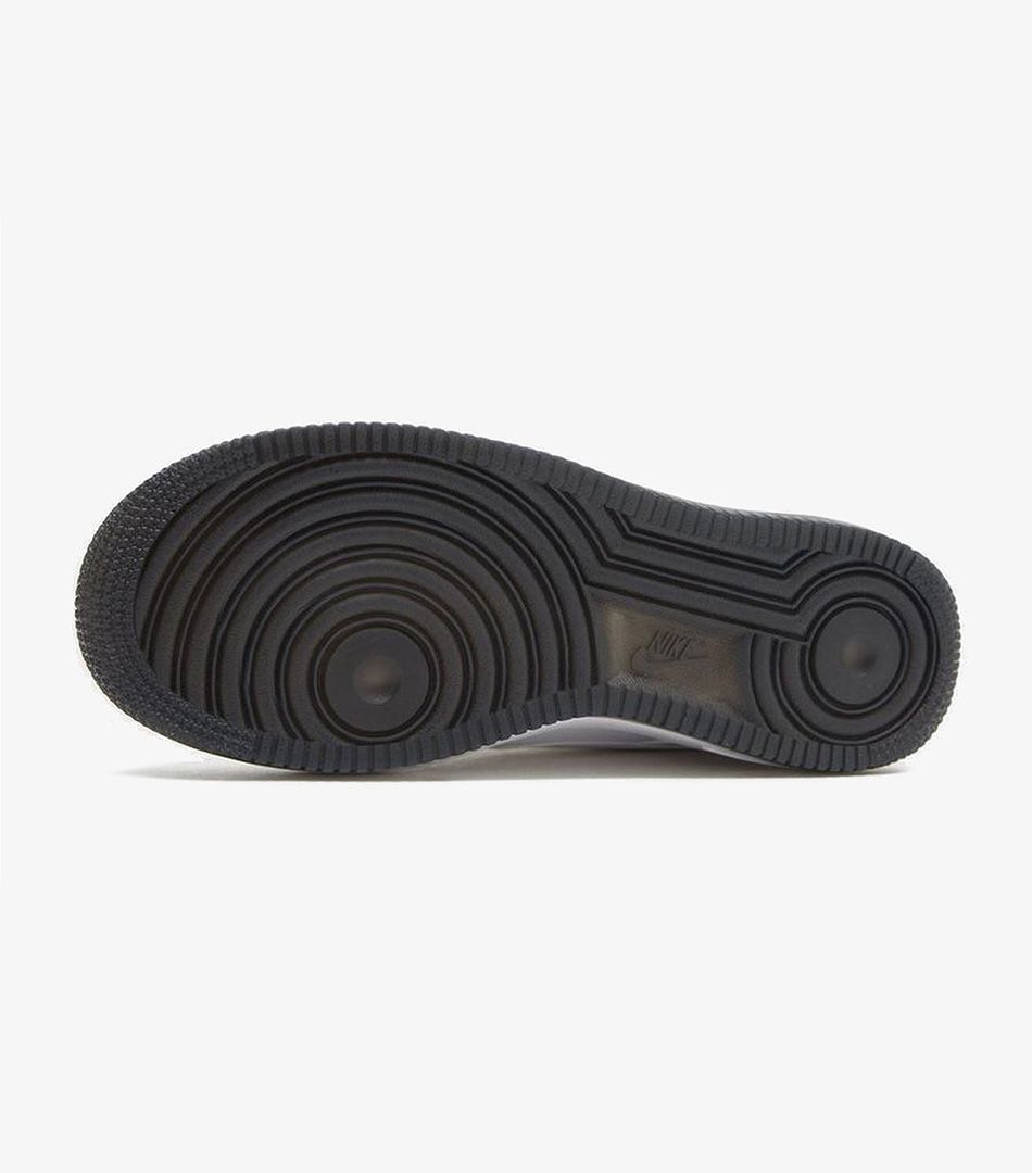 Nike Air Force 1 '07 LV8