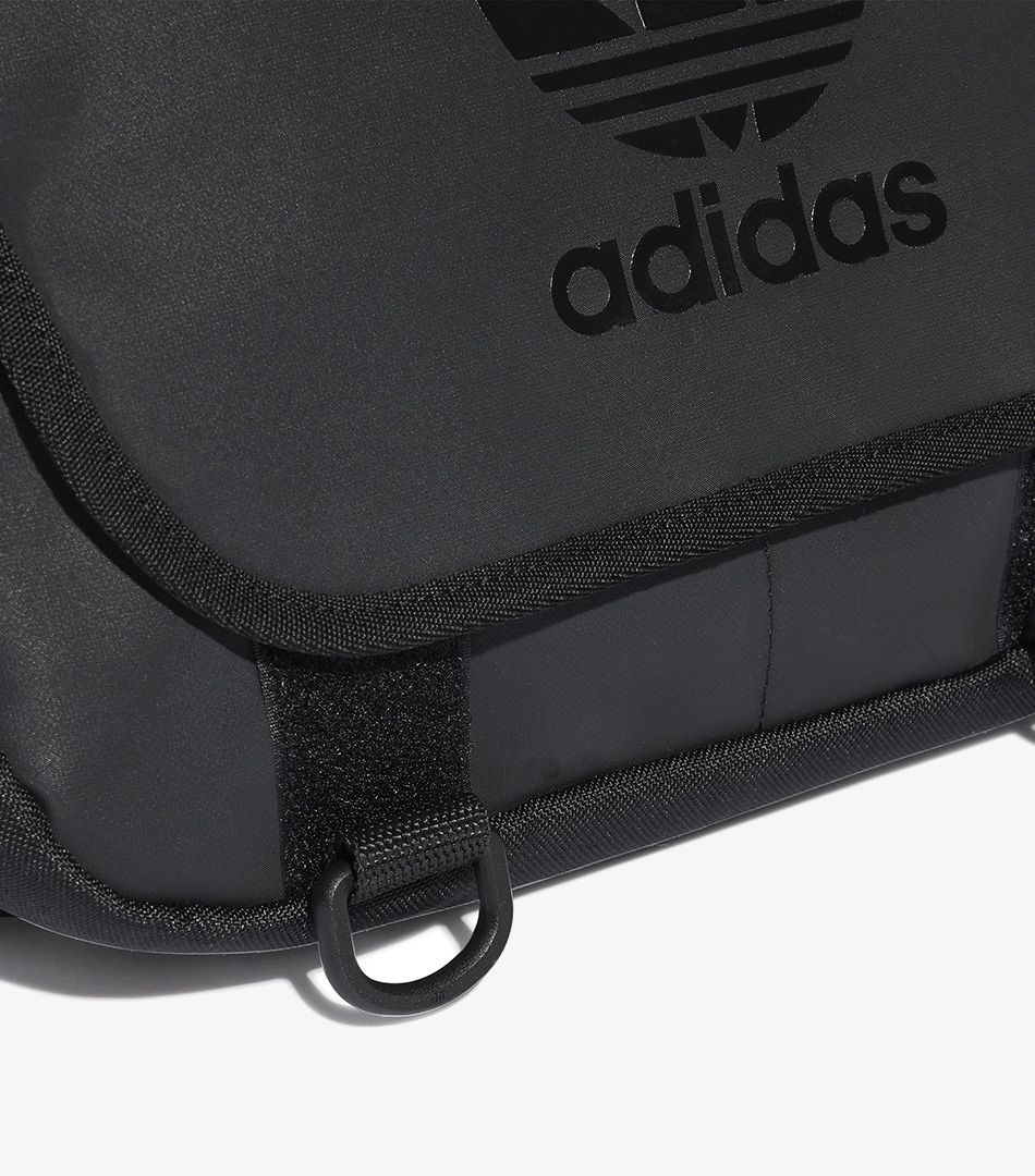 Adidas Originals adicolor Archive Messenger Small Bag