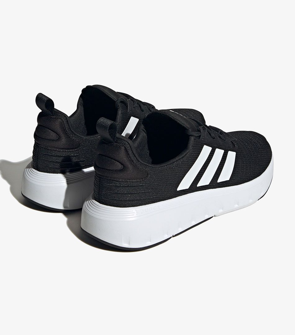 Adidas Swift Run 23