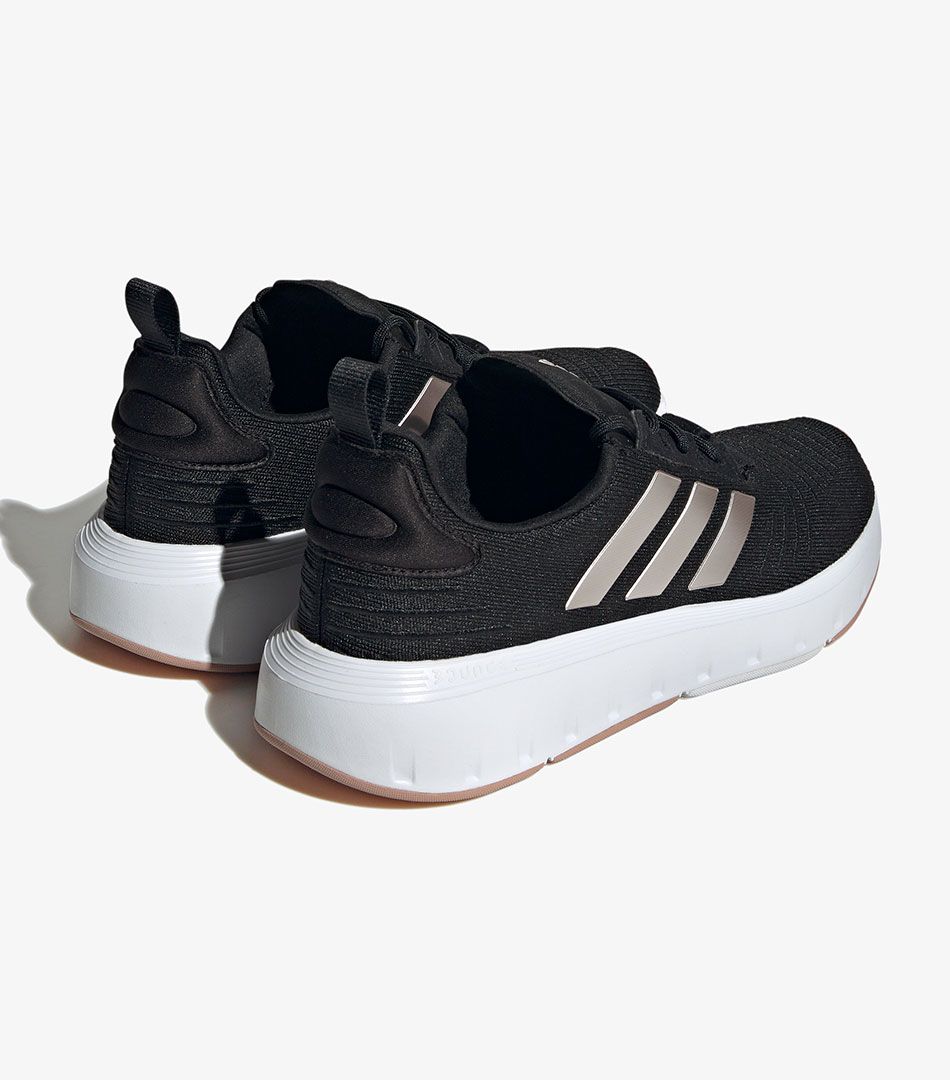 Adidas Swift Run