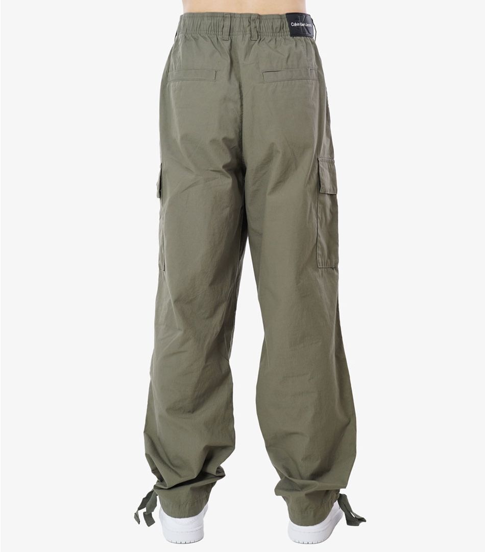 Calvin Klein Essential Regular Cargo Pants