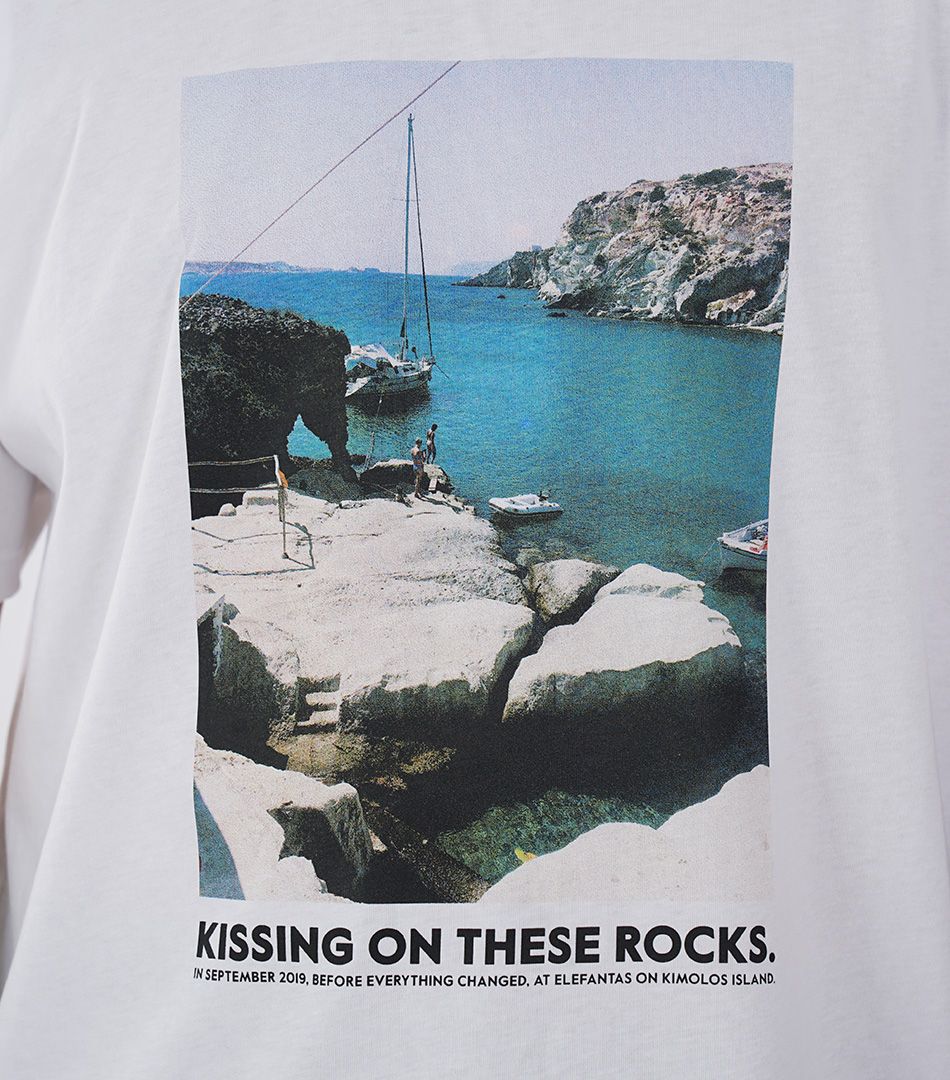 HardClo Kissing On The Rocks T-Shirt