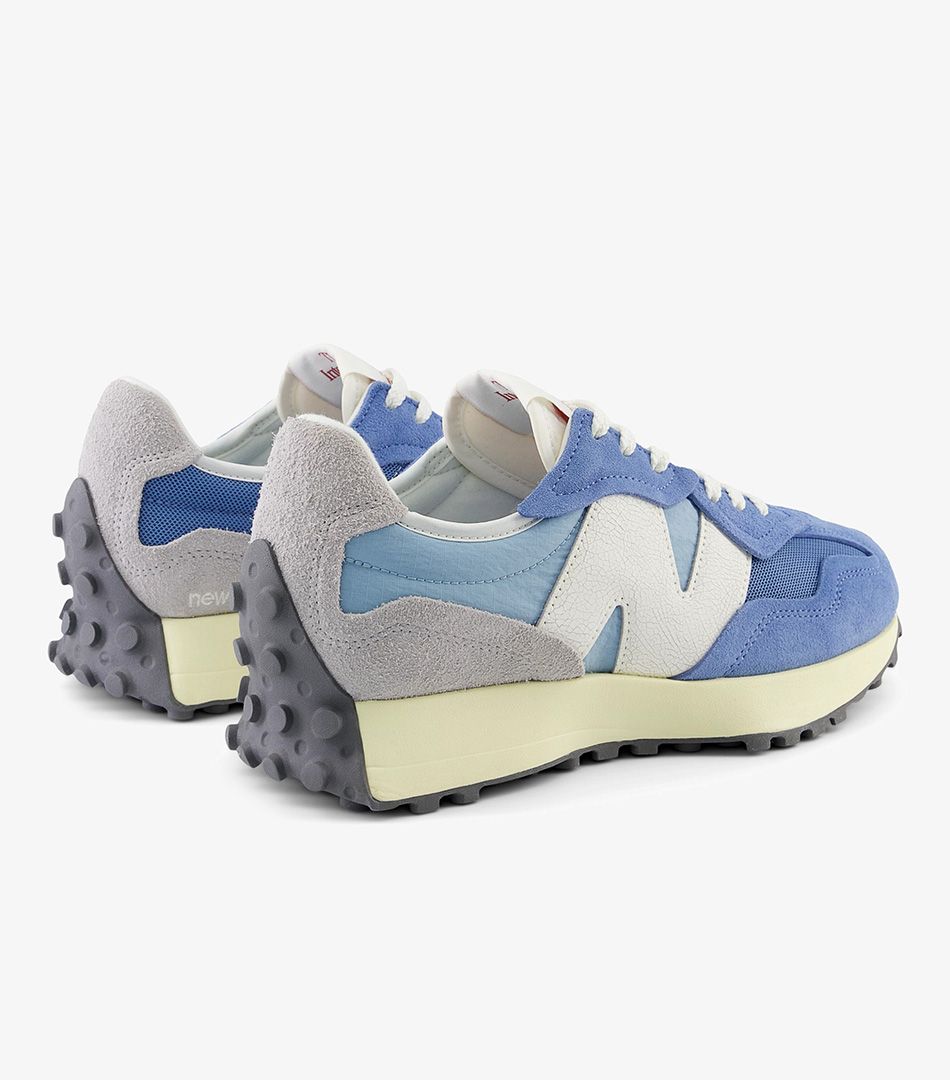 New Balance 327